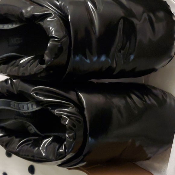 UGG Spaceslider Slippers - Picture 7 of 10